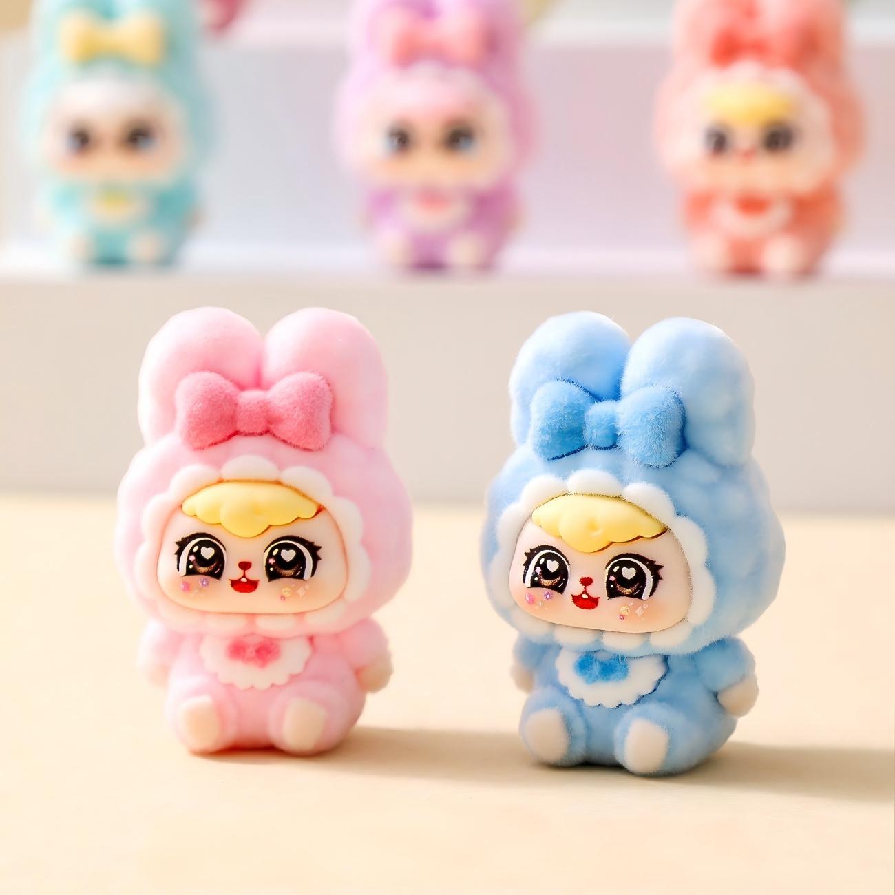 Cute Looking Mini Desktop Orna - Vinyl Figure Blank recension och pris