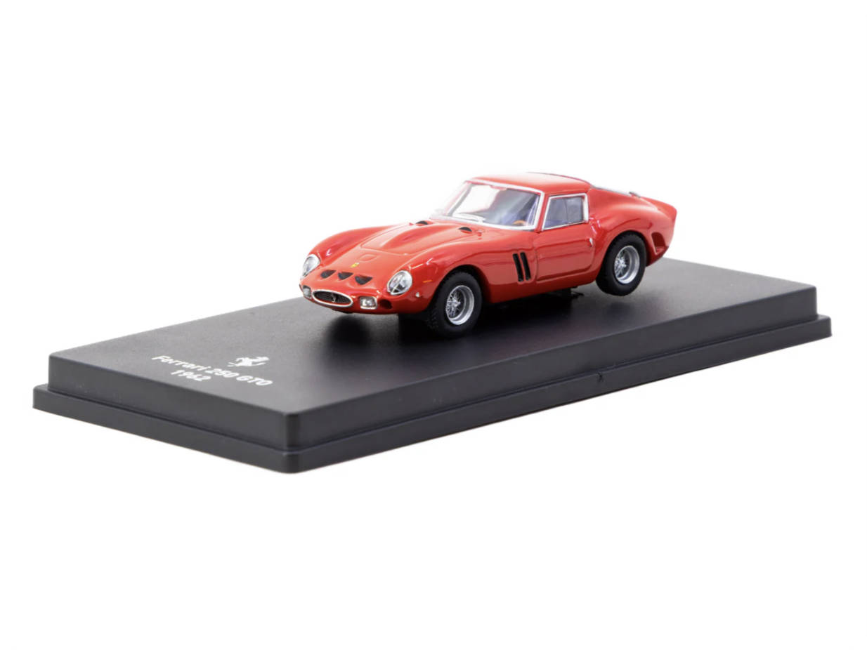 Car in Magazine CENTAURIA IXO  - Die Cast Car 1 64 recension och pris